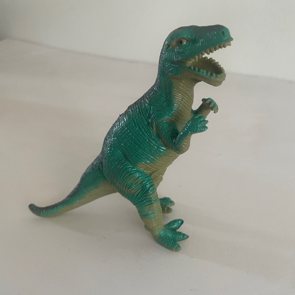 VTG Green  Allosaurus Dinosaur Reptile Toy 7”x4.5 made by Dolgen  Collectable
